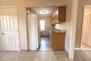 105-107 S Chestnut St, Plainfield, CT 06387 - Photo 3