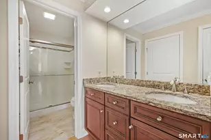 615 Cherokee Ln, Stratford, CT 06614 - Photo 15