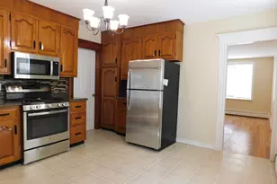 129 Kent Ave, Bridgeport, CT 06610 - Photo 3