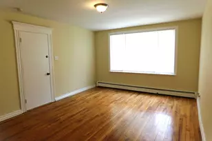 129 Kent Ave, Bridgeport, CT 06610 - Photo 5