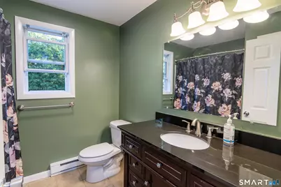 27 New York Road, Montville, CT 06370 - Photo 13