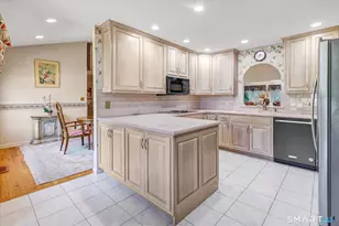 435 Navajo Loop, Shelton, CT 06484 - Photo 7