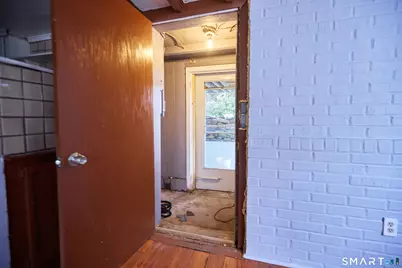 95 Fairview Avenue, Hamden, CT 06514 - Photo 5