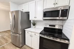6 E Hayes Rd, East Hampton, CT 06424 - Photo 5