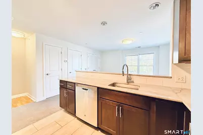 16 Merrell Avenue #16, Stamford, CT 06902 - Photo 3