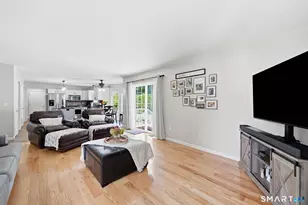 2 Clinton Ln, Enfield, CT 06082 - Photo 15
