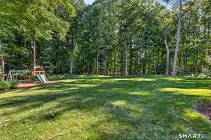 26 Minister Brook Dr, Simsbury, CT 06070 - Photo 29