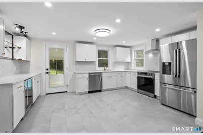 31 Jackson Drive, Trumbull, CT 06611 - Photo 5