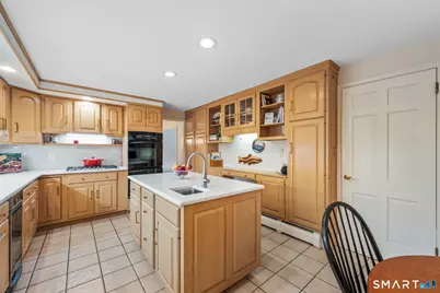 21 Watson Drive, Simsbury, CT 06070 - Photo 11