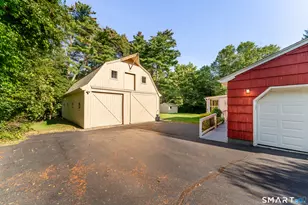 21 Fairmount St, Putnam, CT 06260 - Photo 3