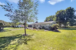 1 Northgate Ln, North Haven, CT 06473 - Photo 1