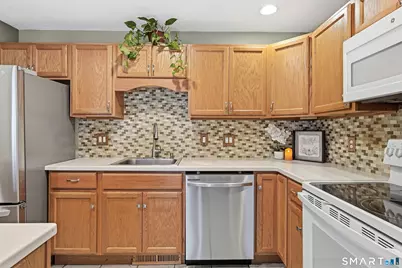 48 Brookside Village #48, Enfield, CT 06082 - Photo 11