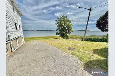 3 Bayview Place #Lower Level, West Haven, CT 06516 - Photo 11