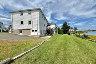 3 Bayview Pl, West Haven, CT 06516 - Photo 9