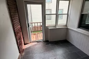 104 Spring St, Windsor Locks, CT 06096 - Photo 9