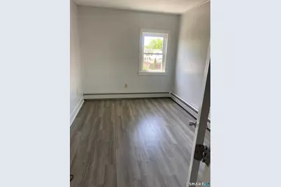 104 Spring Street, Windsor Locks, CT 06096 - Photo 19