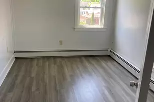104 Spring St, Windsor Locks, CT 06096 - Photo 19
