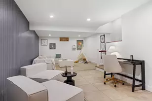 19 Colonial Rd, Stamford, CT 06906 - Photo 21