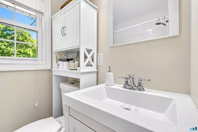 221 Third Avenue, West Haven, CT 06516 - Photo 21