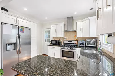 221 Third Avenue, West Haven, CT 06516 - Photo 11