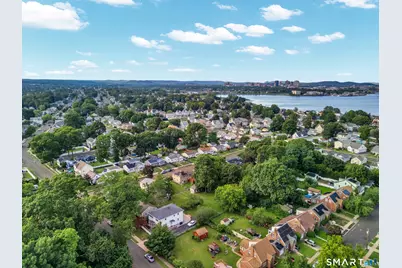 221 Third Avenue, West Haven, CT 06516 - Photo 31