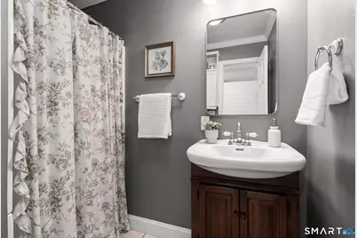 135 Plymouth Street, Stratford, CT 06614 - Photo 21
