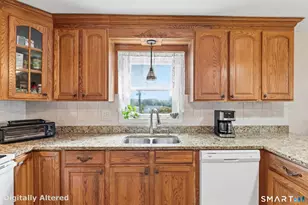 29 Harvest Ln, Milford, CT 06461 - Photo 5