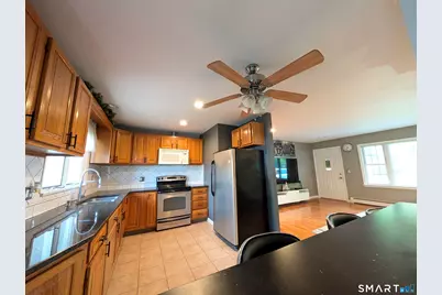 13 Ventura Avenue, Danbury, CT 06811 - Photo 7