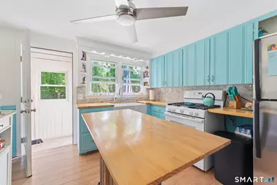 17 Seventh Avenue, Waterford, CT 06385 - Photo 13