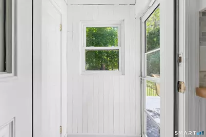17 Seventh Avenue, Waterford, CT 06385 - Photo 15