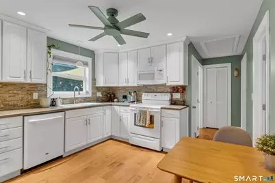 37 Wayne Road, Groton, CT 06340 - Photo 5