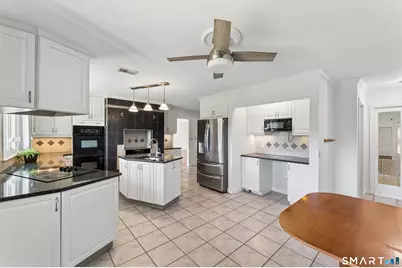 265 Brownstone Ridge, Meriden, CT 06451 - Photo 17