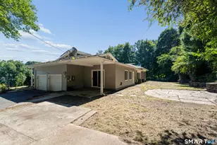 265 Brownstone Ridge, Meriden, CT 06451 - Photo 5
