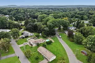 401 Juniper Ln, Cheshire, CT 06410 - Photo 29