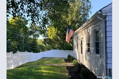 95 Old Norwich Road, Waterford, CT 06375 - Photo 3