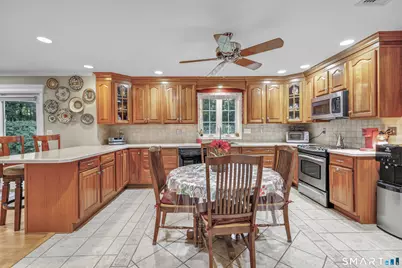 32 Shari Drive, Seymour, CT 06483 - Photo 15