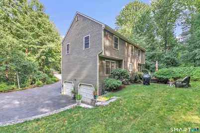 32 Shari Drive, Seymour, CT 06483 - Photo 5