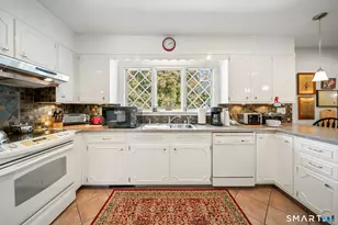77 Baldwin Dr, Bristol, CT 06010 - Photo 11