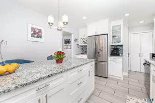 125 Perry Rd, Hamden, CT 06514 - Photo 13