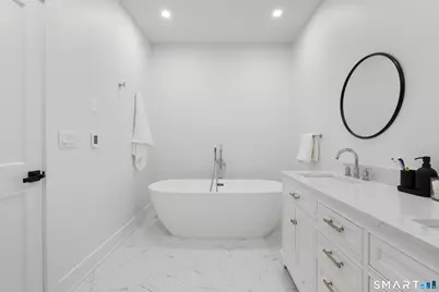 8 Rising Road, Norwalk, CT 06850 - Photo 19