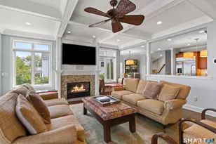 19 Sea Beach Dr, Stamford, CT 06902 - Photo 15