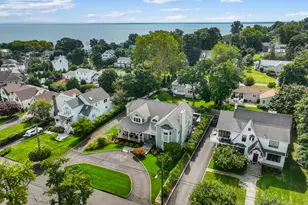 19 Sea Beach Dr, Stamford, CT 06902 - Photo 7