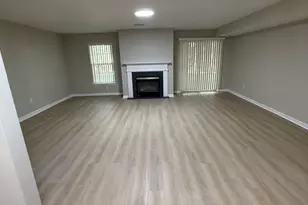 2002 Eaton Ct, Danbury, CT 06811 - Photo 23