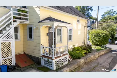 96-98 Morehouse Street, Bridgeport, CT 06605 - Photo 11