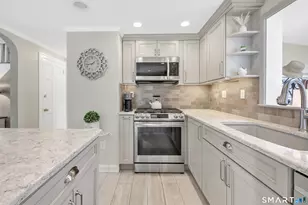 233 W Main St, Milford, CT 06460 - Photo 11
