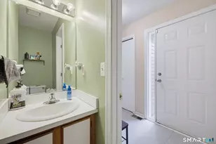133 Oak Ridge Dr, Windsor Locks, CT 06096 - Photo 11