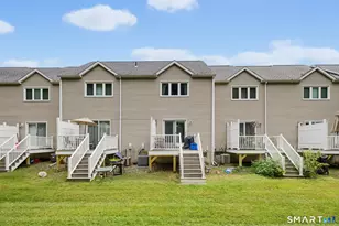 133 Oak Ridge Dr, Windsor Locks, CT 06096 - Photo 3