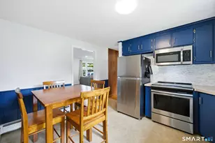 27 Rival Ct, East Hartford, CT 06118 - Photo 7