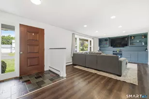 27 Rival Ct, East Hartford, CT 06118 - Photo 3