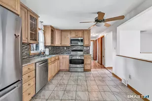 72 Stendahl Dr, Shelton, CT 06484 - Photo 15